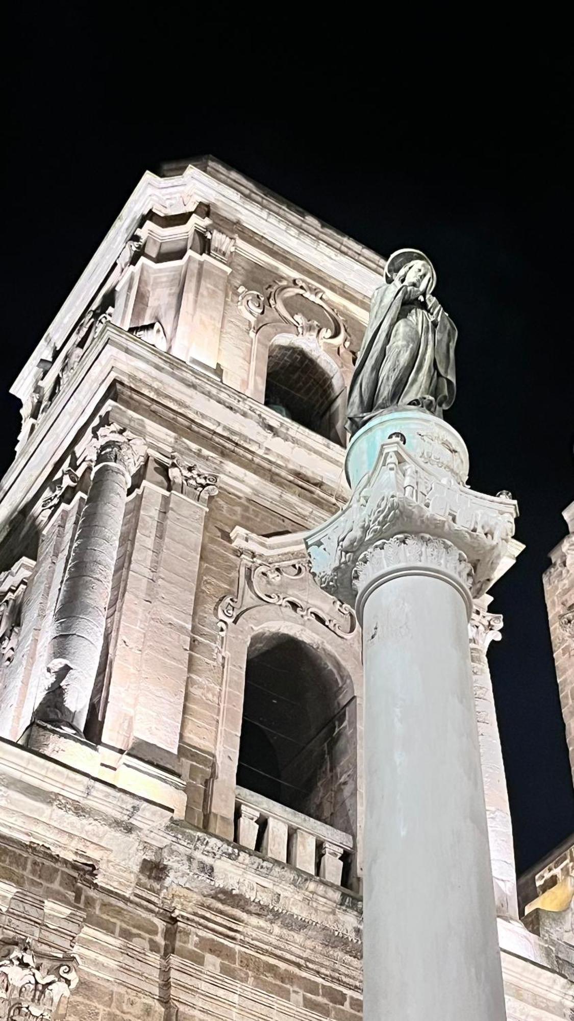 Il Duomo E Il Mare Apartamento Brindisi Exterior foto